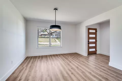 Living - 4727 Ashbrook Rd, Dallas, TX 75227 photo 4 of 4