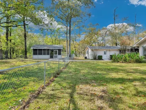 Exterior - 151 Lancewood Cir, Lufkin, TX 75904 photo 6 of 10