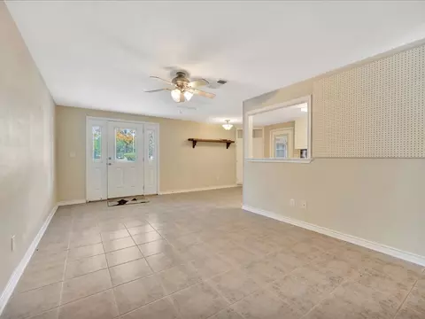 Living - 151 Lancewood Cir, Lufkin, TX 75904 photo 12 of 12