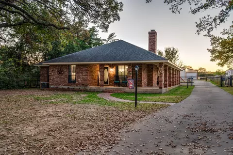 131 Cunningham Rd, Denton, TX 76208