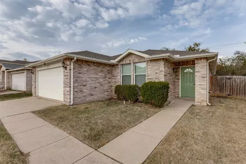 5808 Glenshee Dr, Fort Worth, TX 76135