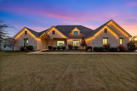 204 Swift Dr, Aledo, TX 76008