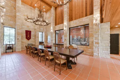 Dining - 802 S Austin St, Comanche, TX 76442 photo 5 of 6
