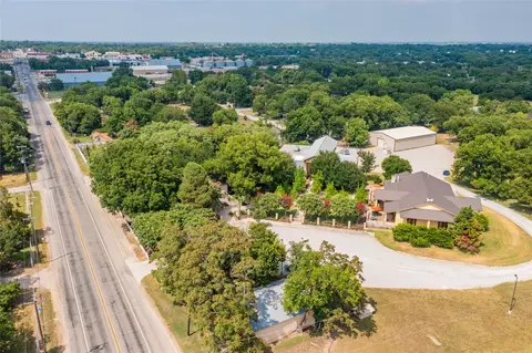 802 S Austin St, Comanche, TX 76442