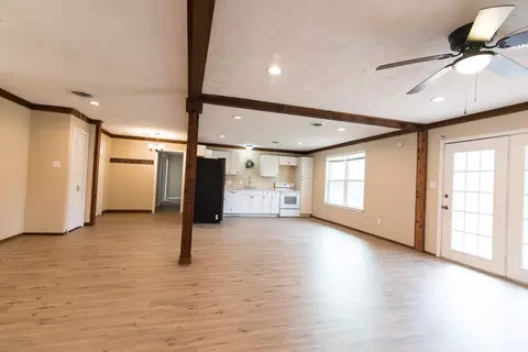 Living - 2501 Park St, Commerce, TX 75428 photo 2 of 4