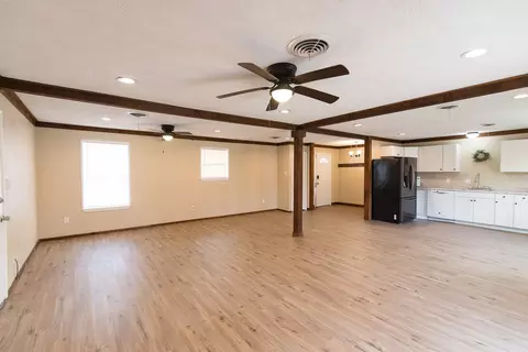Living - 2501 Park St, Commerce, TX 75428 photo 3 of 4
