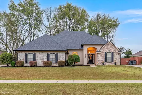 1817 Castlewood Dr, Bossier City, LA 71111