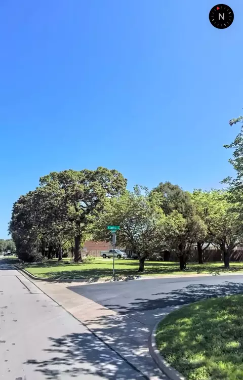 440 W Louella, Hurst, TX 76054