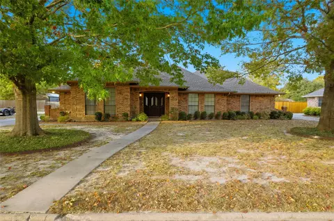 1312 Tiffany Ln, Commerce, TX 75428