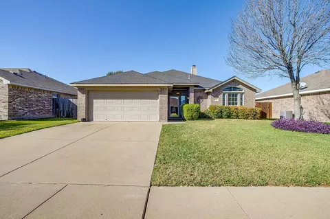 193 Adams Dr, Crowley, TX 76036
