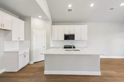 4014 Joe Pool Dr, Farmersville, TX 75442