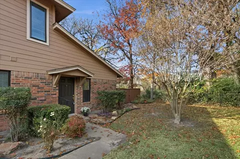 5642 Cedar Creek Dr, Benbrook, TX 76109