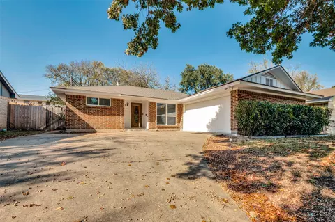 222 Merribrook Trl, Duncanville, TX 75116