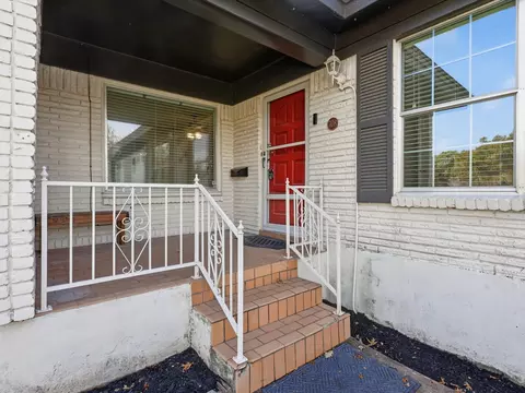 708 Candlewood Rd, Fort Worth, TX 76103