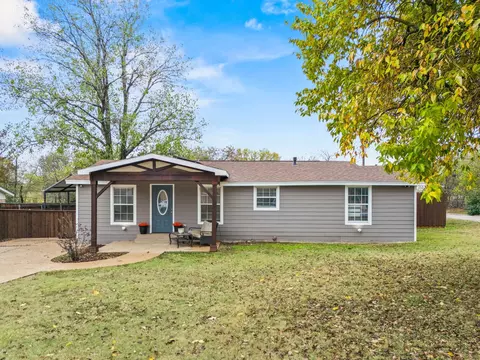 5700 Linda Dr, Watauga, TX 76148