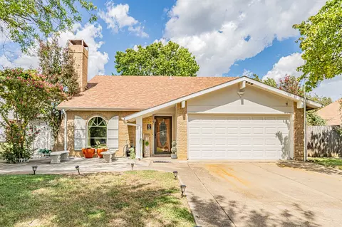 3615 Fort Hunt Dr, Arlington, TX 76016
