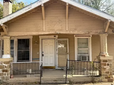 4311 Gordon St, Greenville, TX 75401