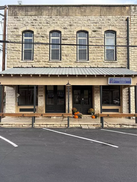 106 W First St, Hico, TX 76457