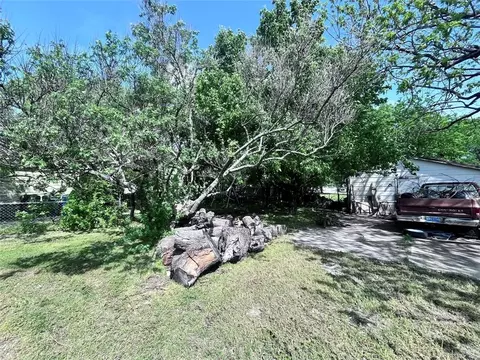 713 Elm St, Mckinney, TX 75069