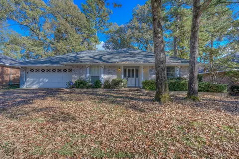 8821 Cromwell Dr, Shreveport, LA 71129