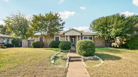 2450 Antler Trl, Lewisville, TX 75067