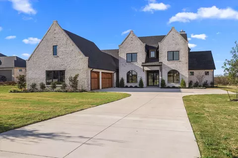 2704 Veridian Point Dr, Burleson, TX 76028