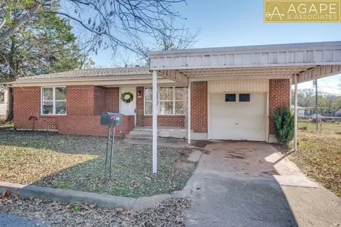 1406 Vine St, Bridgeport, TX 76426