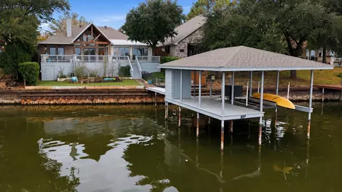 107 Ellen Ln, Trinidad, TX 75163