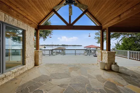 107 Ellen Ln, Trinidad, TX 75163