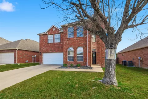 9100 Belvedere Dr, Fort Worth, TX 76244