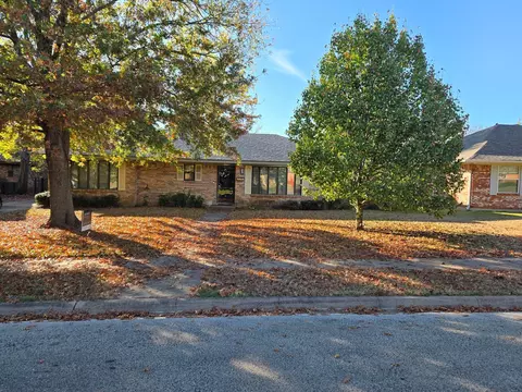 1706 W Shields Dr, Sherman, TX 75092