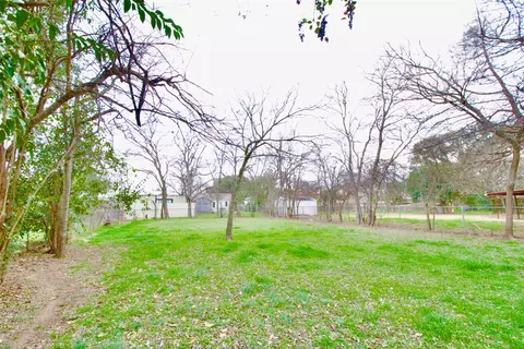 Exterior - 2708 Proctor Ave, Waco, TX 76708 photo 3 of 5