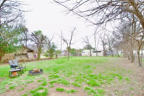 Exterior - 2708 Proctor Ave, Waco, TX 76708 photo 4 of 5
