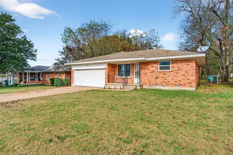 1509 E Magnolia St, Sherman, TX 75090