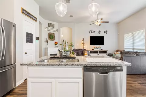 Kitchen - 10204 Driskill Dr, Waco, TX 76708 photo 4 of 4