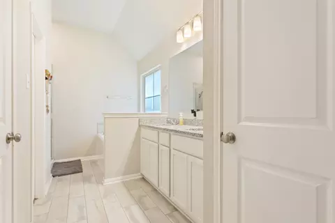 Entry Way - 10204 Driskill Dr, Waco, TX 76708 photo 4 of 4