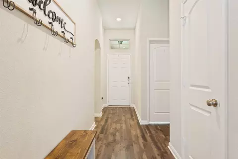 Entry Way - 10204 Driskill Dr, Waco, TX 76708 photo 1 of 4