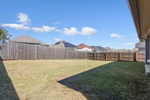 Exterior - 10204 Driskill Dr, Waco, TX 76708 photo 7 of 8