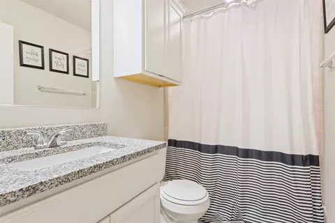 Bath - 10204 Driskill Dr, Waco, TX 76708 photo 4 of 4