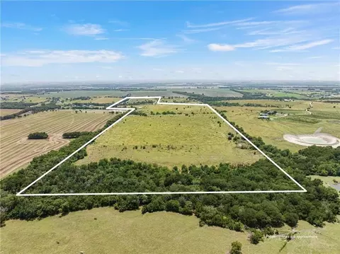 3911 Southwinds Dr, Lorena, TX 76655 photo 4
