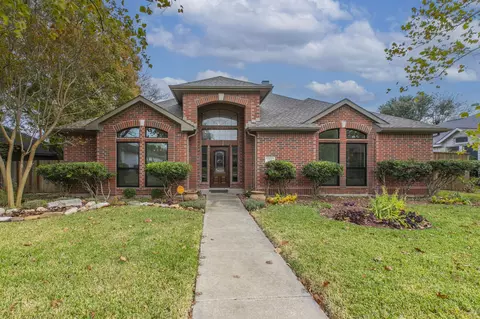 1416 Holveck Dr, Cedar Hill, TX 75104