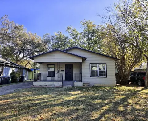 605 Orange St, Arlington, TX 76012