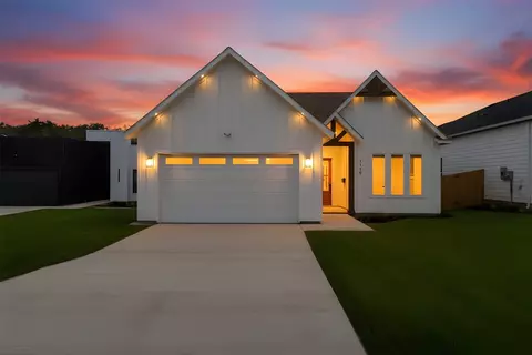 1119 Riverwood Rd, Dallas, TX 75217