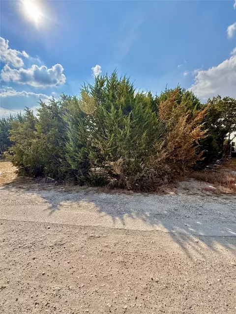 5614 San Jacinto Dr, Granbury, TX 76048