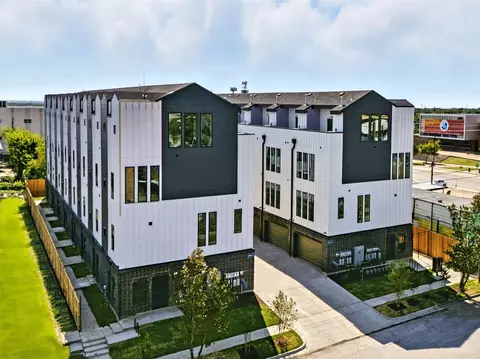 312 N Lancaster Ave #BLDG 1, Dallas, TX 75203