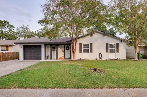 4306 Linda Ln, Balch Springs, TX 75180