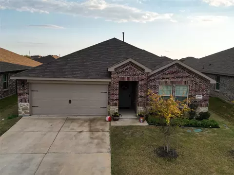 2944 Lawson Dr, Royse City, TX 75189