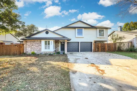 803 Park Place Blvd, Midlothian, TX 76065