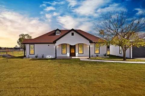 6608 Old Orchard Ct, Joshua, TX 76058