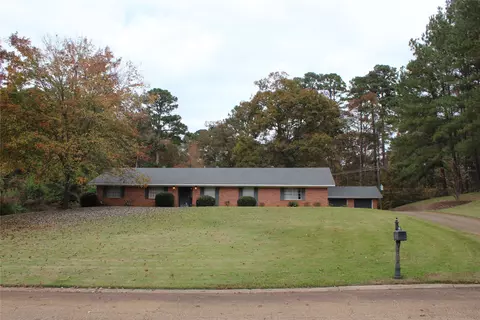 1401 Hinton St, Minden, LA 71055
